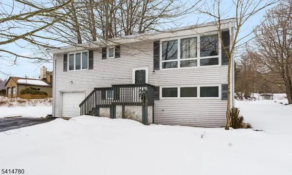 74 Sleepy Hollow Rd, Byram Twp., NJ 07821