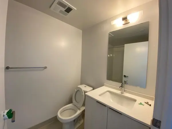 11 Wellesley ST W #1008, Toronto C01, ON M4Y 0G4