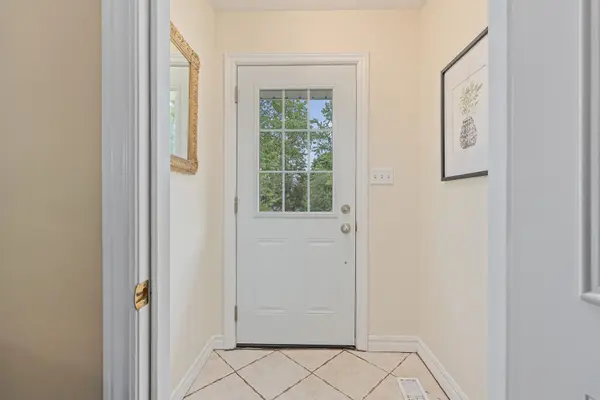 112 Park ST E, Halton Hills, ON L7G 2V4