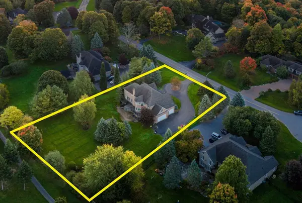 21 Turtle Lake DR, Halton Hills, ON L7J 2W7