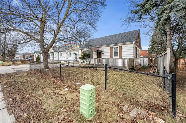 32 Beech ST, Brampton, ON L6V 1V1