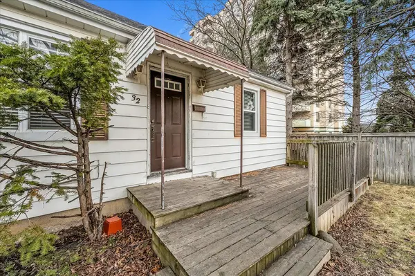 32 Beech ST, Brampton, ON L6V 1V1