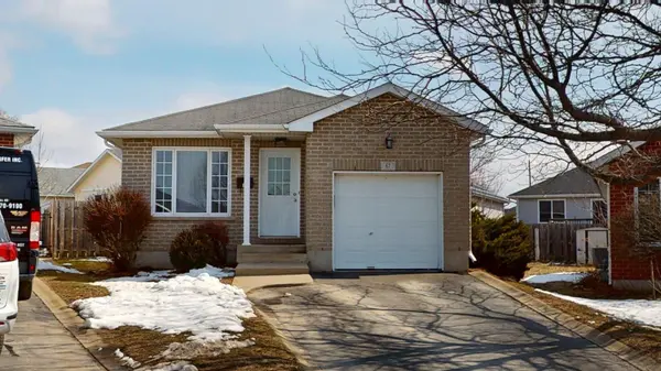 67 Eugene CT, Kingston, ON K7K 0A7