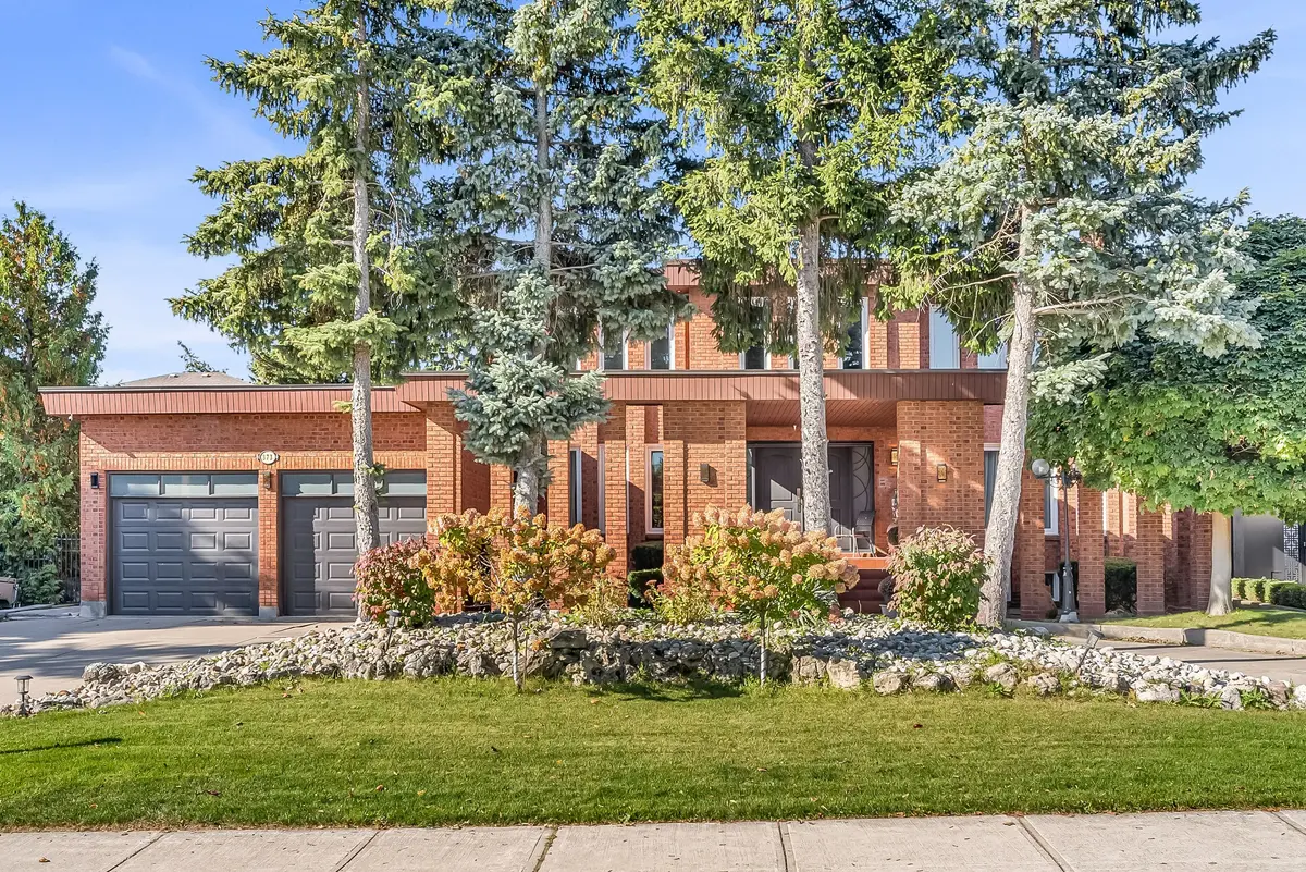 373 firglen RDG, Vaughan, ON L4L 1N6