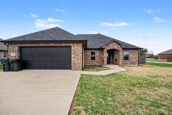 2313 Camryn Street, Mabank, TX 75147
