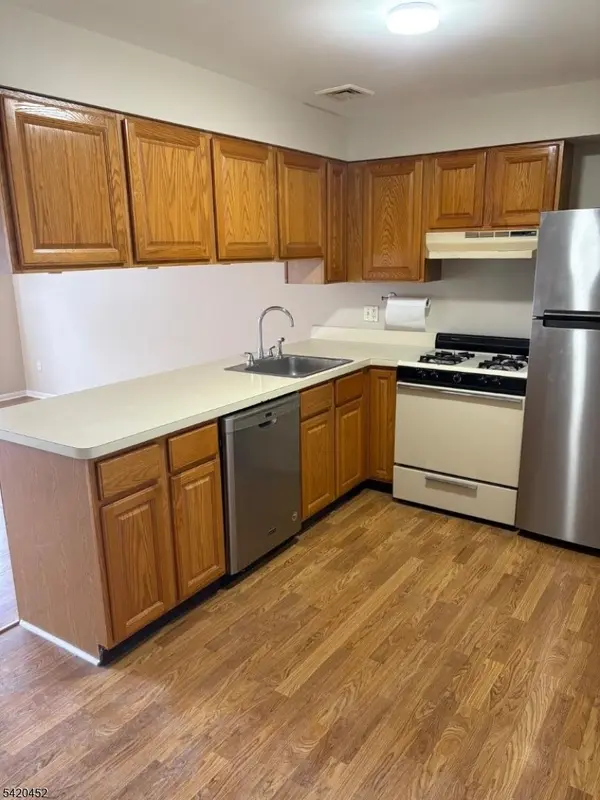 3 Port Royal Dr #5, Vernon Twp., NJ 07462