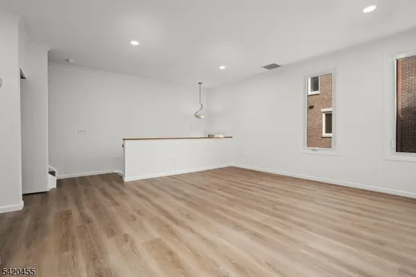 52 C E Black Well St, Dover Town, NJ 07801