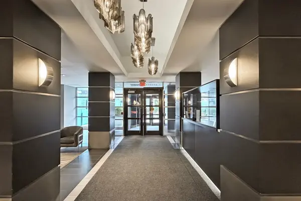 399 Adelaide ST W #814, Toronto C01, ON M5V 1S1