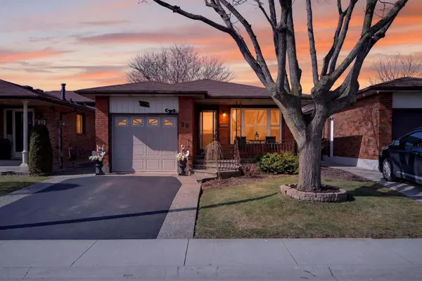 30 Basin CRES,  Hamilton,  ON L8T 4W8