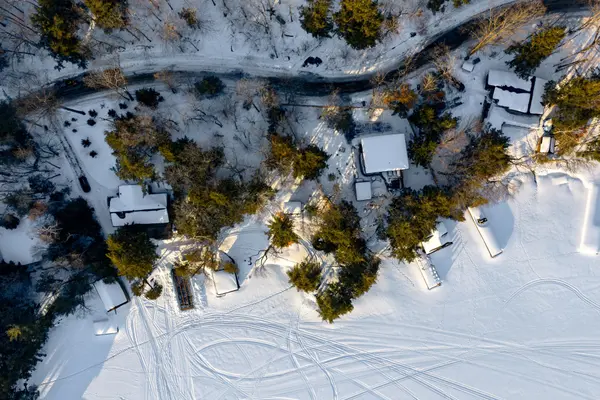 1054 Fair-Lee Park RD, Muskoka Lakes, ON P0B 1G0