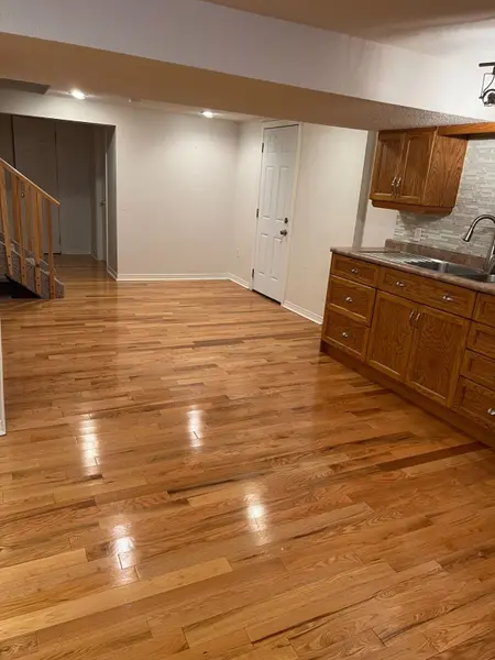 22 Perkinsfield ST #Basement, Whitby, ON L1N 8K2