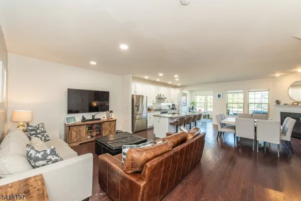 11 ALBERT CT, Randolph Twp., NJ 07869