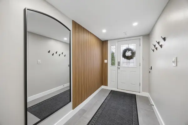 953 Southridge ST, Oshawa, ON L1H 8A4