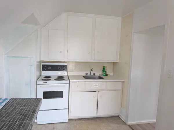 75 Charles ST #1, Oshawa, ON L1H 4X8