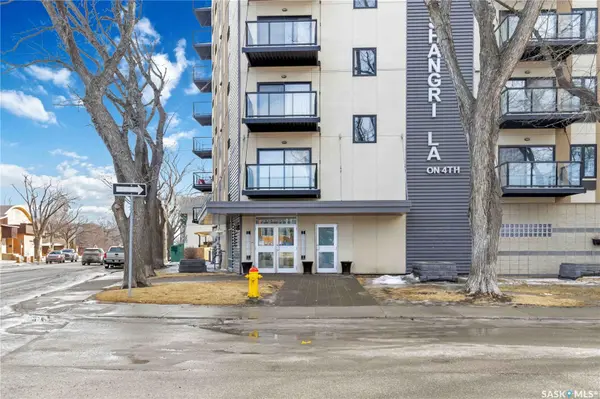 550 4th AVENUE N #801, Saskatoon, SK S7K 2M7
