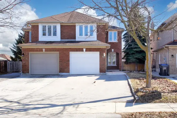 125 Bighorn CRES, Brampton, ON L6R 1G2