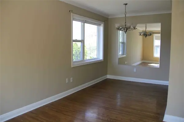 39 Meadowland DR, Brampton, ON L6W 2R5