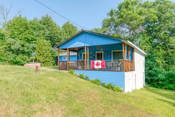 1036 Rossland LN, Frontenac, ON K0H 1B0