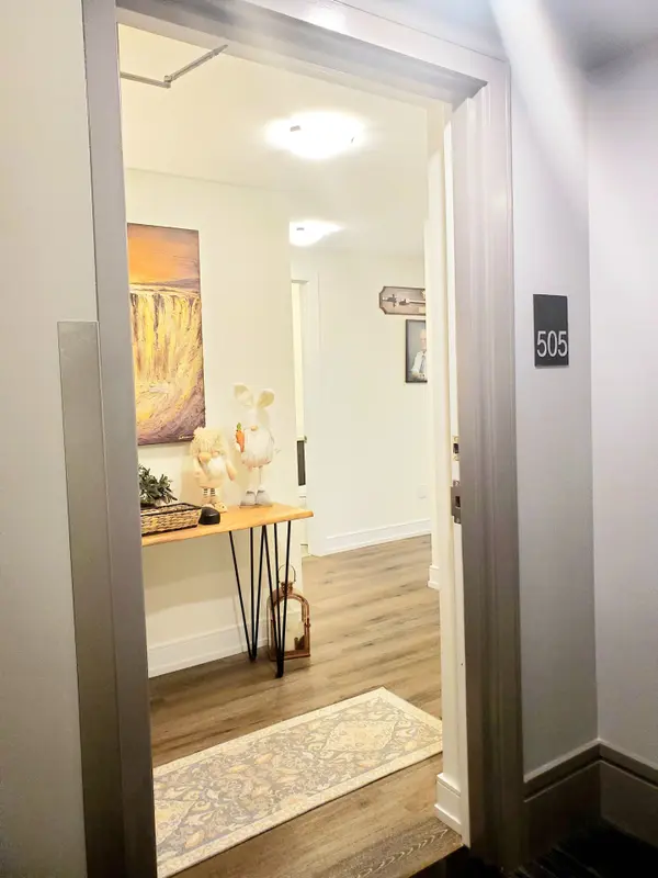 300B Fourth AVE #505, St. Catharines, ON L2S 0E6