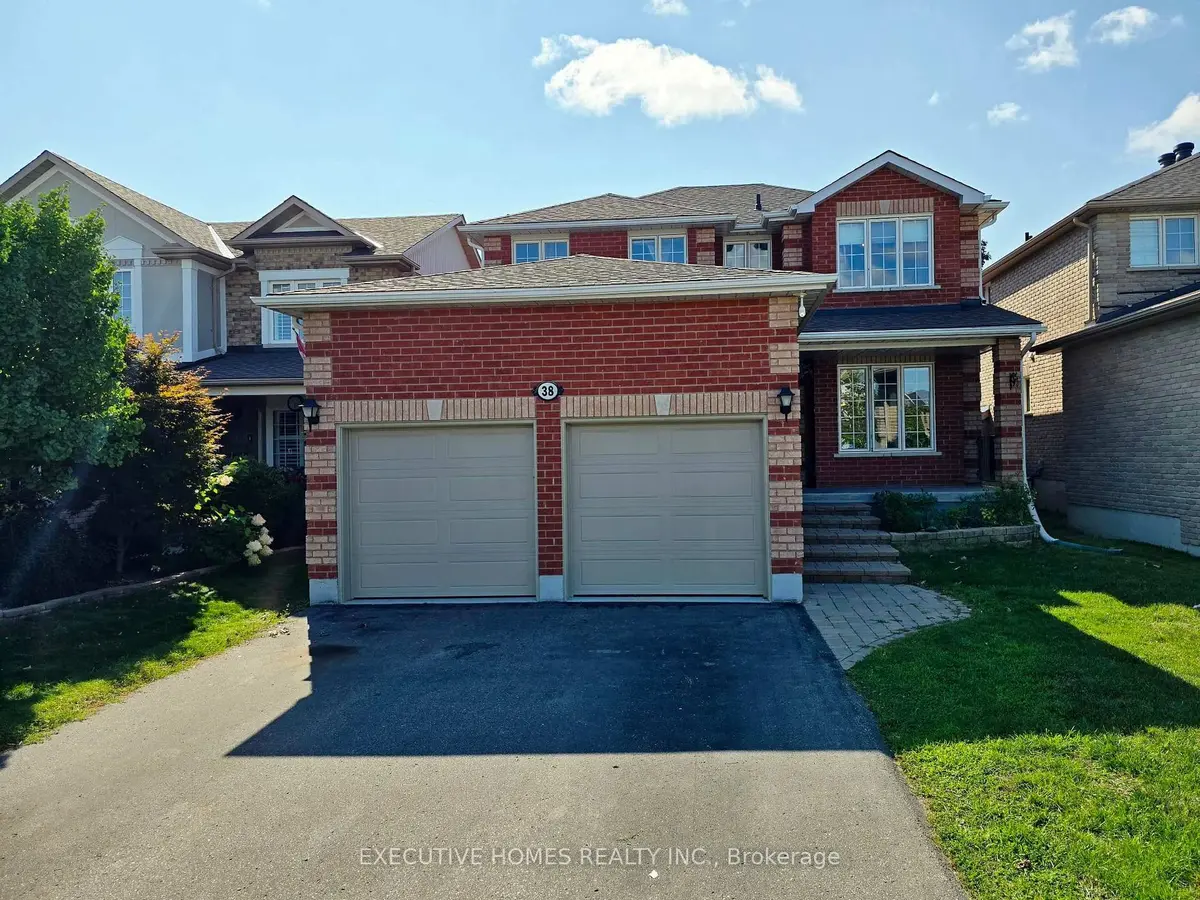 38 Sherwood CT, Barrie, ON L4N 9V1