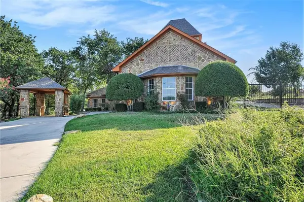 112 Bonita Drive, Springtown, TX 76082