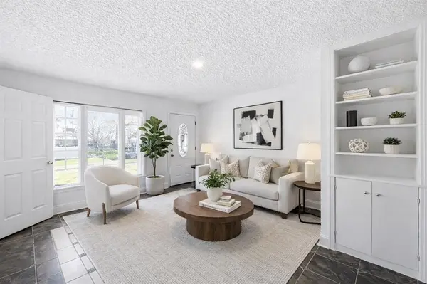 2813 La Monde Terrace, Sansom Park, TX 76114