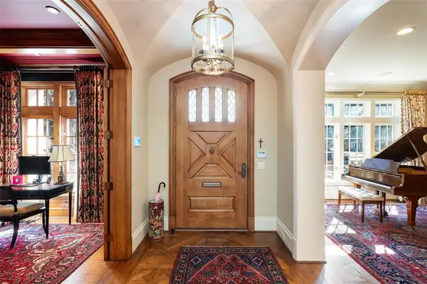 3518 Caruth Boulevard, University Park, TX 75225