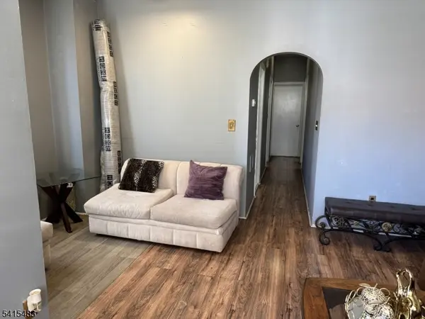 149 W 2Nd St, Clifton City, NJ 07011