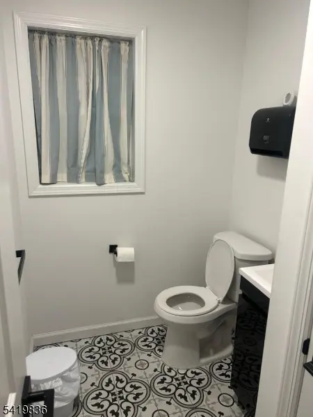 15 Rector Ave, Woodbridge Twp., NJ 07095