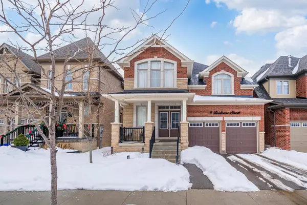 9 Toulouse ST, Whitby, ON L1P 0J2