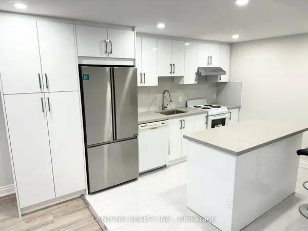 Lower 2 Barker CT, Markham, ON L3P 3X8