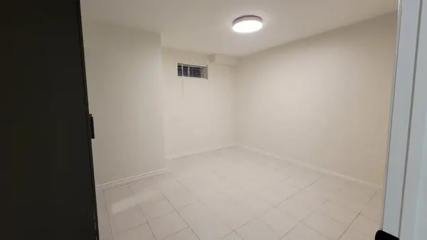 43 Brandy CRES #Basement, Vaughan, ON L4L 3C5