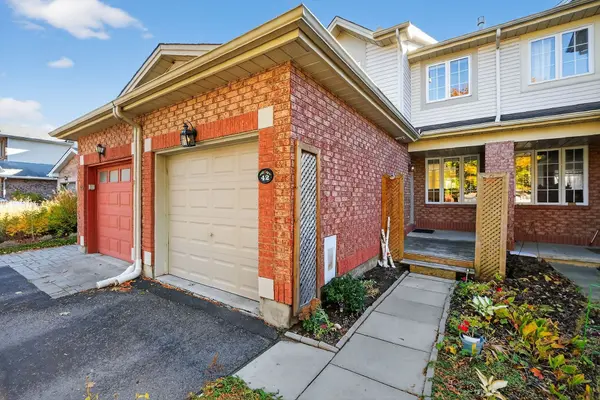 42 College CIR, Overbrook - Castleheights And Area, ON K1K 4R8