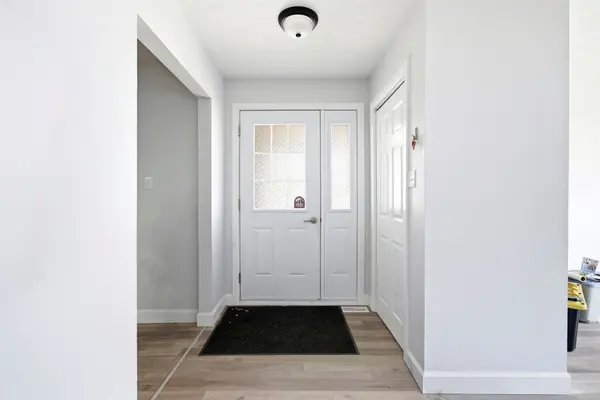 2703 Ross AVE, Cornwall, ON K6K 1E6