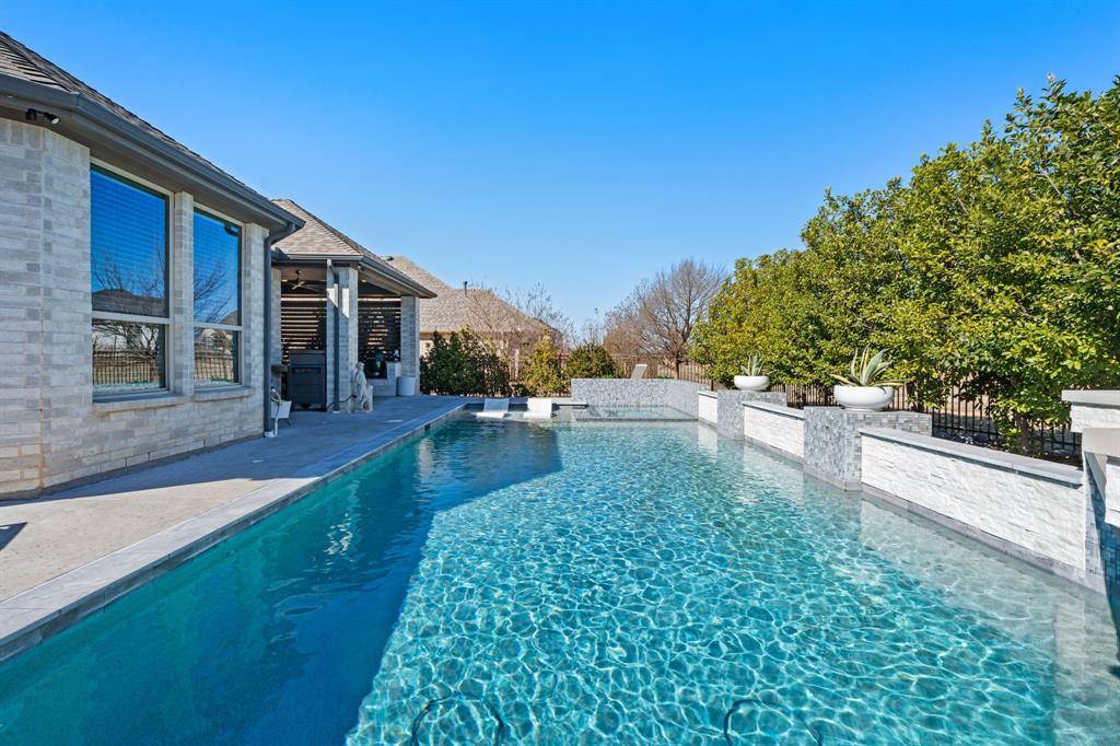 9224 Prickly Pear Trail, Lantana, TX 76226