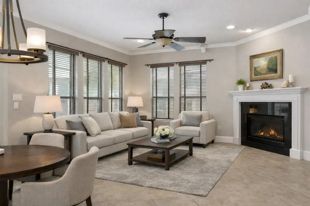 511 Village Way, Argyle, TX 76226