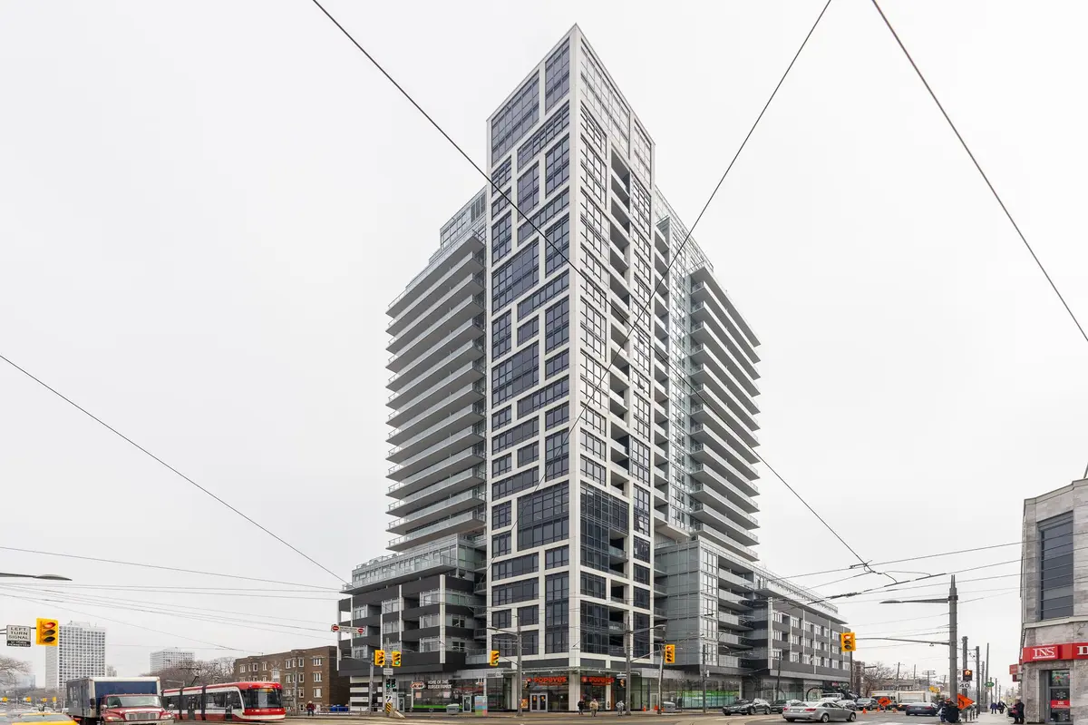 501 St. Clair AVE W #424, Toronto C02, ON M5P 0A2