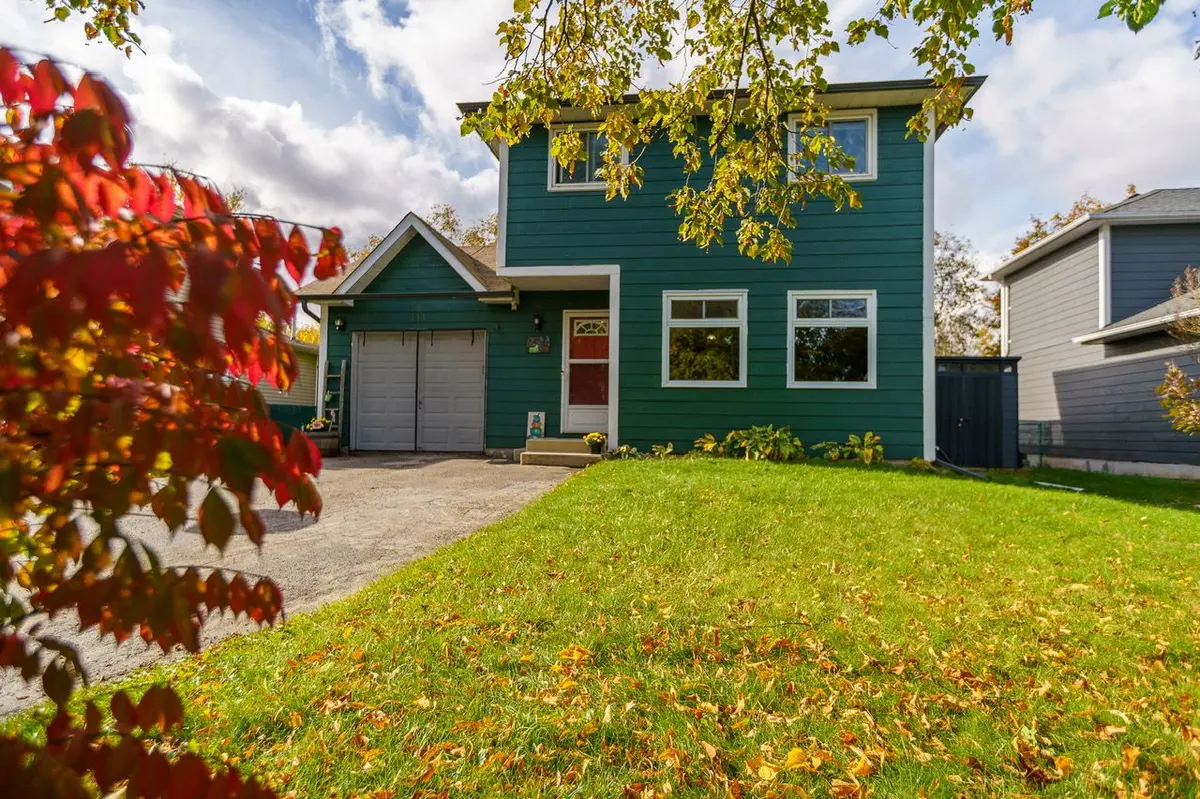 114 Elizabeth ST, Barrie, ON L4N 6P2