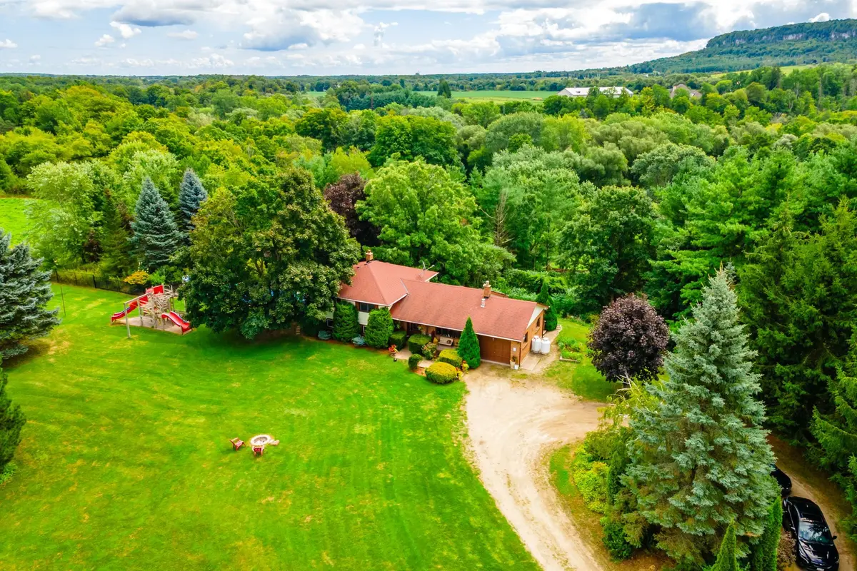 6101 Walkers Line, Burlington, ON L7M 0R2