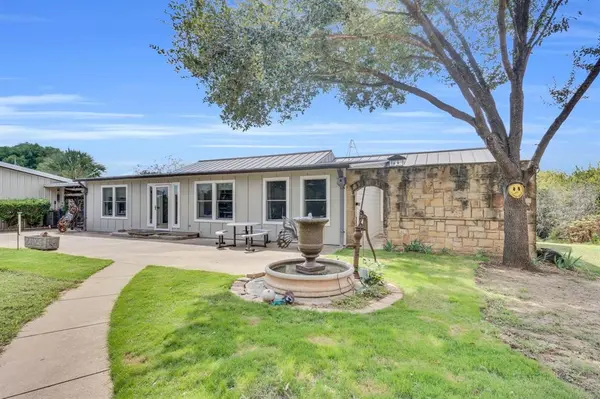 490 James Road, Ferris, TX 75125