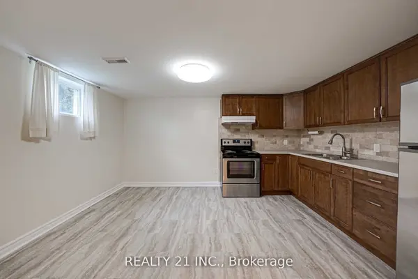 812 Sanok DR #Basement, Pickering, ON L1W 2P9