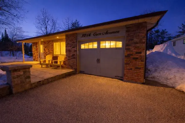 3214 Cove AVE, Innisfil, ON L9S 2K7