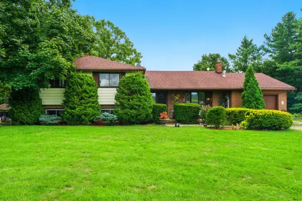 6101 Walkers Line, Burlington, ON L7M 0R2