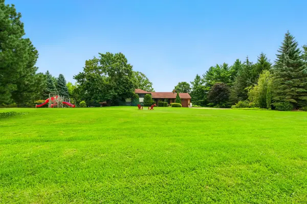 6101 Walkers Line, Burlington, ON L7M 0R2