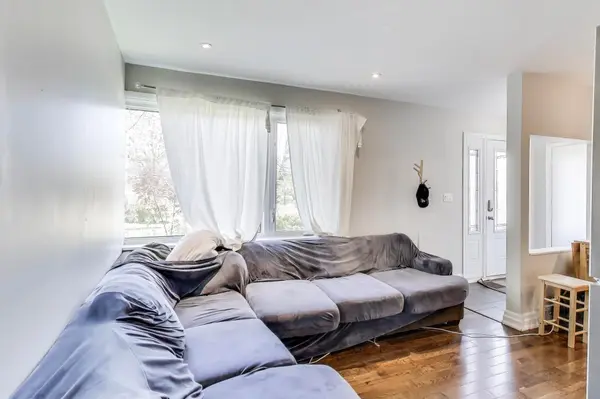 68 Harold CT, Hamilton, ON L8S 2R9