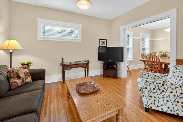 54 Platoff ST, Niagara-on-the-lake, ON L0S 1J0