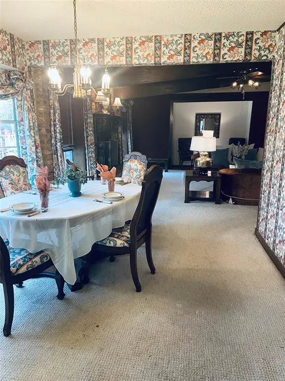 909 Overhill Drive, Bedford, TX 76022