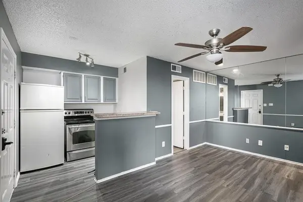 2311 Balsam Drive #H307, Arlington, TX 76006