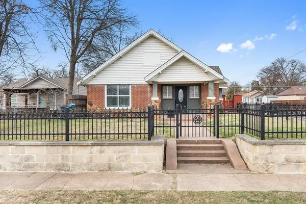 2703 Gladstone Drive, Dallas, TX 75211