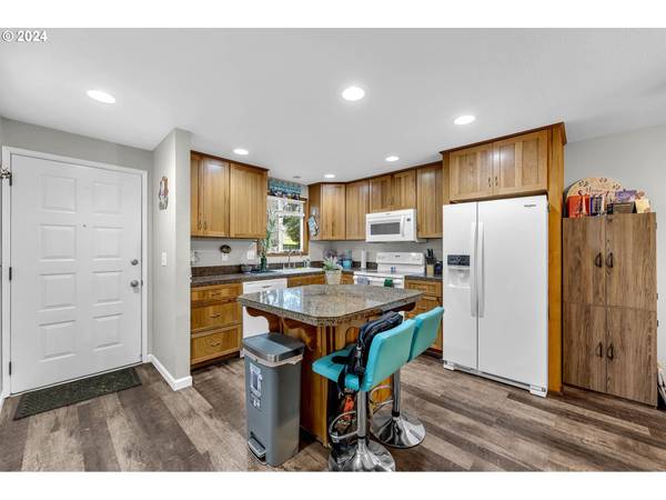 4117 NE 8TH ST, Gresham, OR 97030